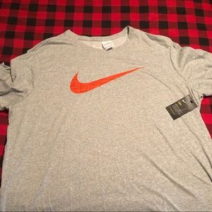 NWT, Men’s 4xlt Nike Dry-Fit tee